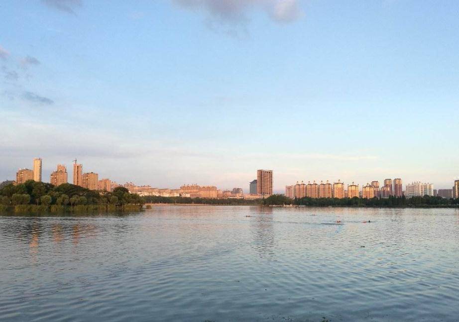 新余GDP千亿_新余学院(3)