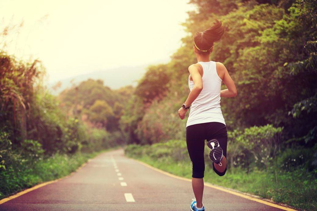 【跑步减肥】怎样跑步减肥_跑步减肥最佳时间