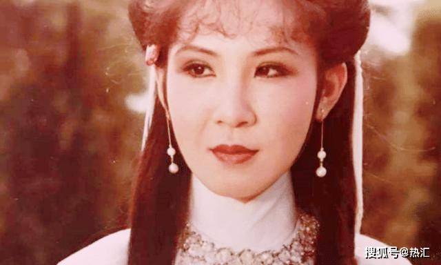 “分明颜值不高，却偏要演美人”的4大女星