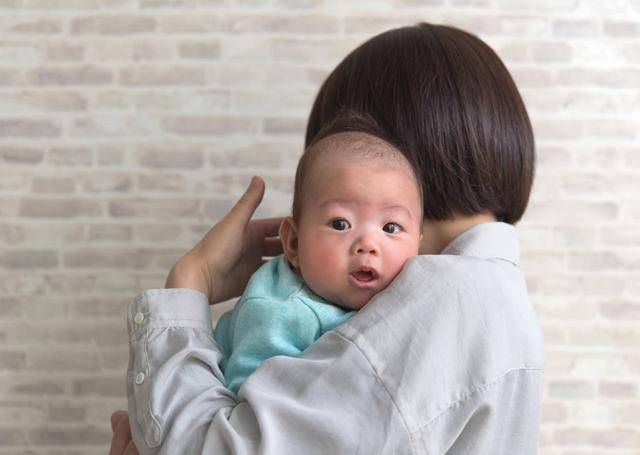 八个月宝宝的正确喂养方法是什么 a9bc3d52f1d249539477ec3efd53ce2e.jpeg