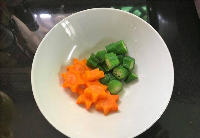 拍黄瓜料汁怎么调家常 3737b0165b4a4d9b9fcfc374ca10bc0e.jpeg