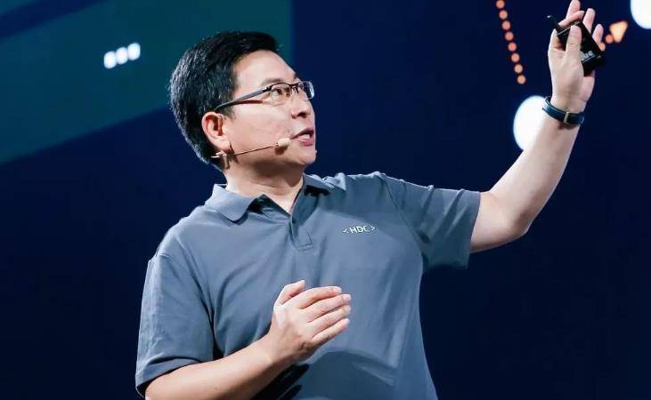 华为|从PC到平板，再到手机！华为亮出王牌，打破谷歌安卓的垄断