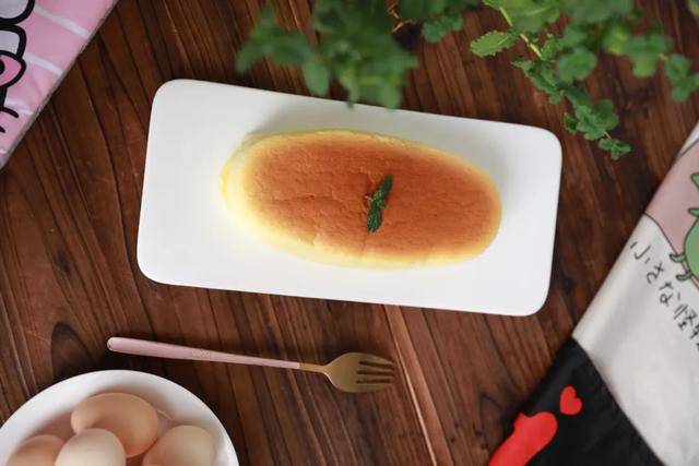 怎么做蛋糕小学生能自己做 3f20e95b11b94d0381371f0b739fee8c.jpeg