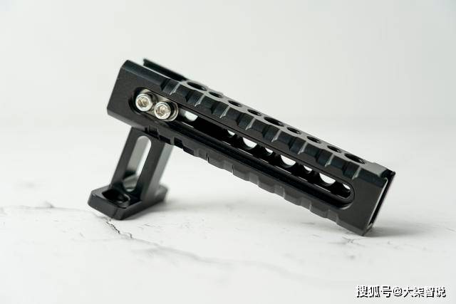 莫格|给相机搭配SmallRig斯莫格兔笼后，你必须要买的相机套件“必看”