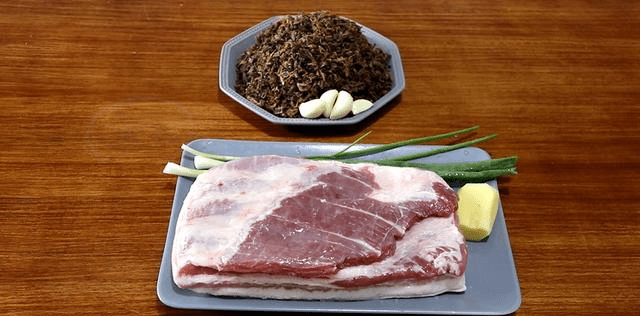 怎样做出来的肉不腻 743484d8afb345b2ba7a5e1aeffa8870.png