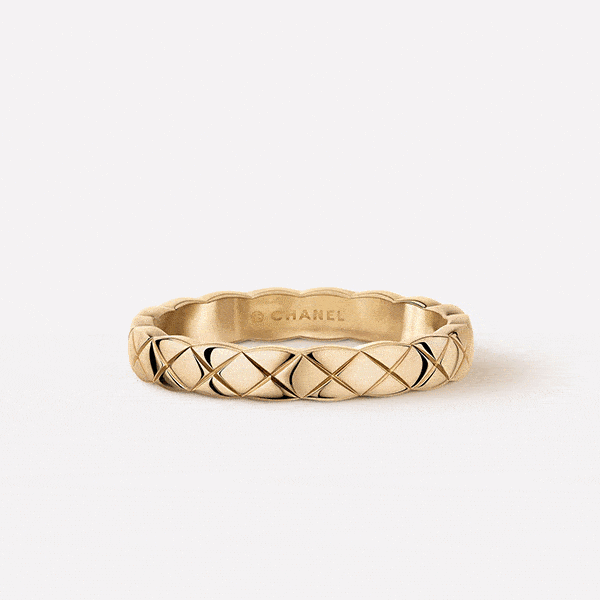 Boy|爱有姿态万千：你是爱自己，还是为爱改变自己？