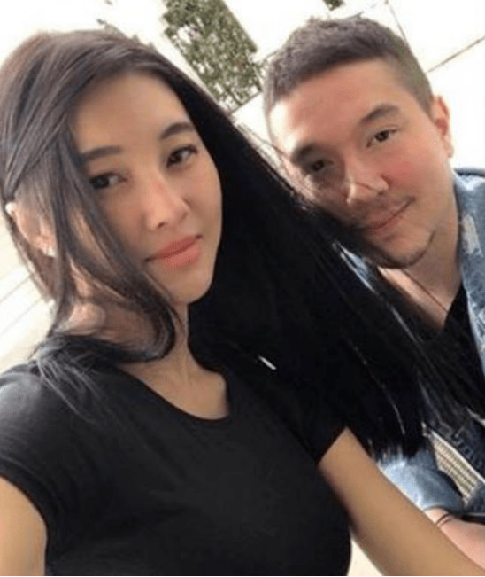 43岁台湾名媛嫁百亿富豪后,积极看孕医为富豪生子,不惧高龄产子