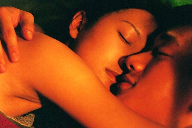 王毅|还记得17年前的电影《我爱你》吗？如今它有了网剧版