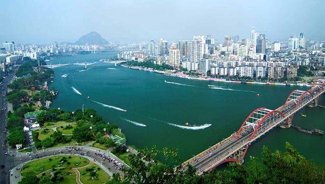 之城|在广西排名第几？神车之城柳州市的2020上半年GDP出炉