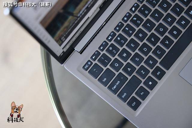 观点评论|轻薄笔记本如何选择？RedmiBook Air 13 对比 苹果MacBook Air