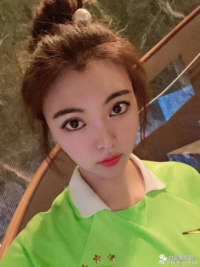 假货|东莞300亿首富千金被扒，卖假货背二手包，连身份都伪造？