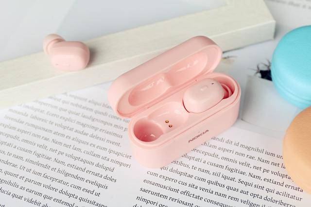 耳机|诺基亚终于不再用“情怀”出牌，这款真无线耳机真是太懂妹子的心