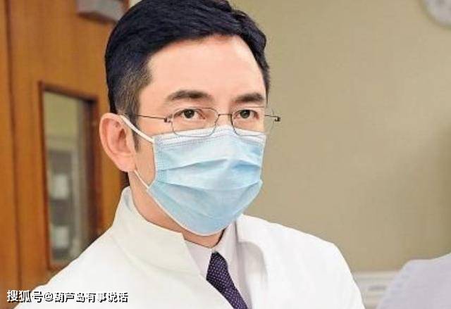 吴启华|原创他是最帅张无忌，破产却被小21岁妻子抛弃，今54岁带女儿住廉租房