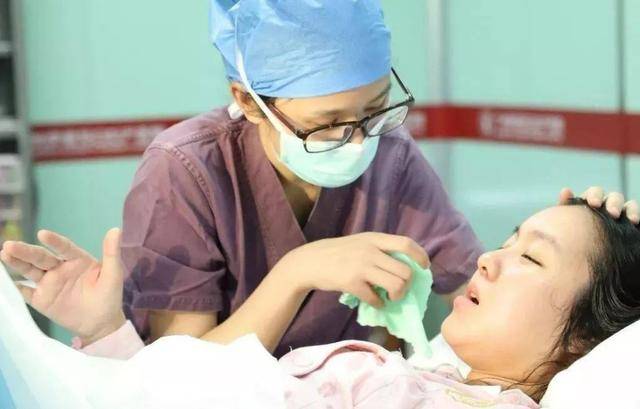 怎么做才容易生双胞胎 1b7ce8e5b33f4c15b55ed912658af6ab.jpeg