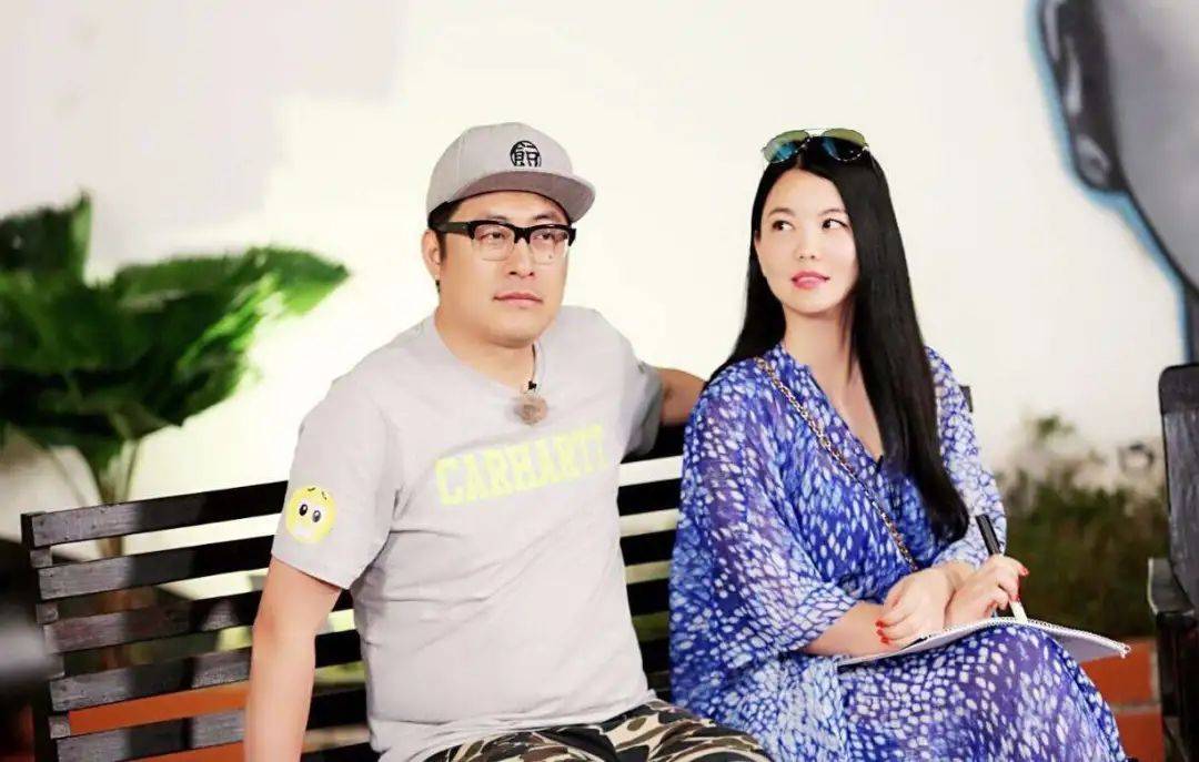 王岳伦ktv壁咚嫩妹“绿”了李湘,道歉后却拿女儿