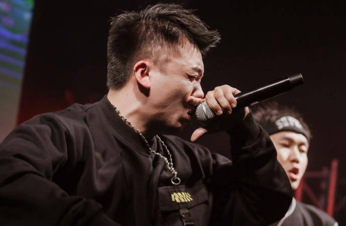 杨和苏,福克斯止步《中国新说唱》16强,活死人团灭!