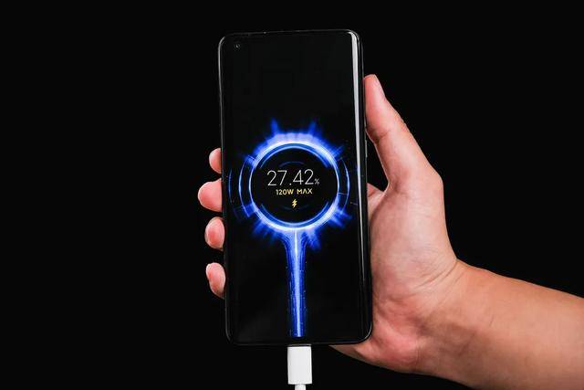 小米|小米真正的旗舰手机！超详细的小米10至尊版评测来了