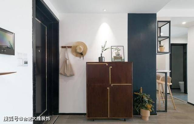 墙面装饰挂钩 006ec1587d034f9cb4534c38abd8b510.jpeg