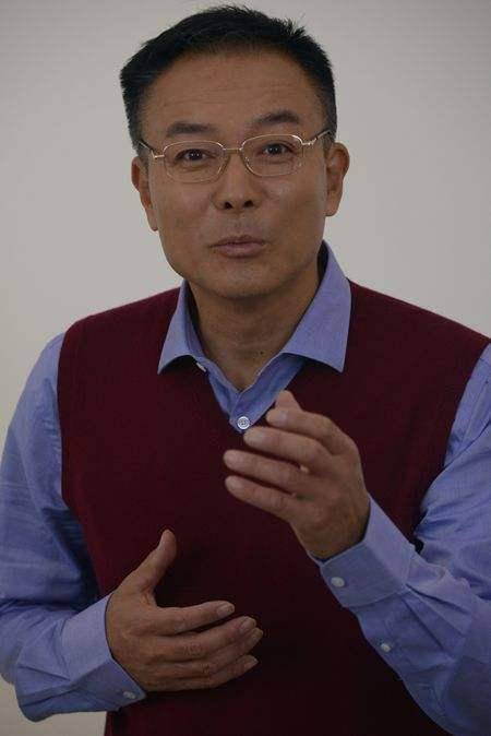 梁天|原创61岁戏骨谢园去世,曾获4次最佳男配,以文艺工作者自居而非艺人