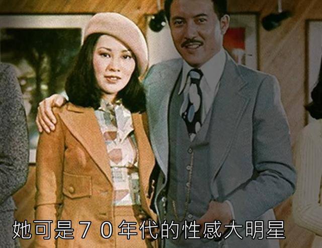许玮甯公婆现身儿媳话剧现场，婆婆李湘是70年代资深美女