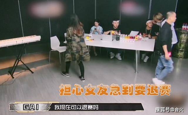 超大|原创知名歌手豪宅罕曝光，装修豪华面积超大，曾吃不起饭被女友接济