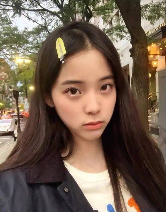 拜虞书|拜虞书欣所赐,这4款复古发饰全火了,戚薇郑爽戴上后嫩回18岁