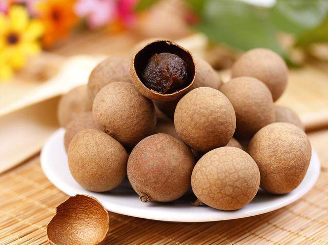 女人|会带给女人3个“变化”，不懂太可惜每天睡前当零食吃几颗