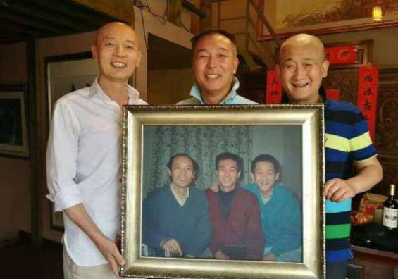 梁天|原创61岁戏骨谢园去世,曾获4次最佳男配,以文艺工作者自居而非艺人