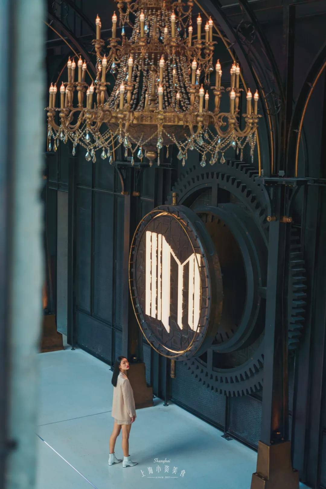 赛博|24H不打烊，赛博朋克复合咖啡空间太时髦！