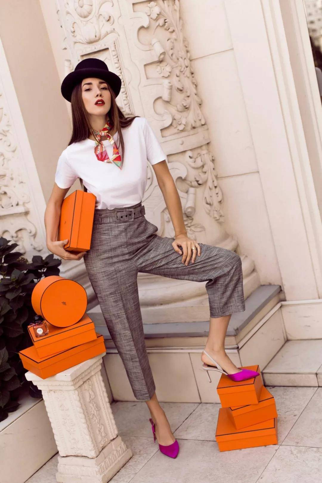 唇膏|售价860万的爱马仕包包,只能装唇膏和卡,真贫穷限制了审美?