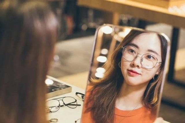 眼镜|正佳高空眼镜博览馆，1000+款网红镜框任选！