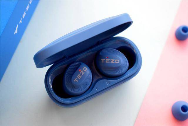 耳机|又一时尚单品来袭!TEZO无线蓝牙耳机轻若无物,畅享好音乐