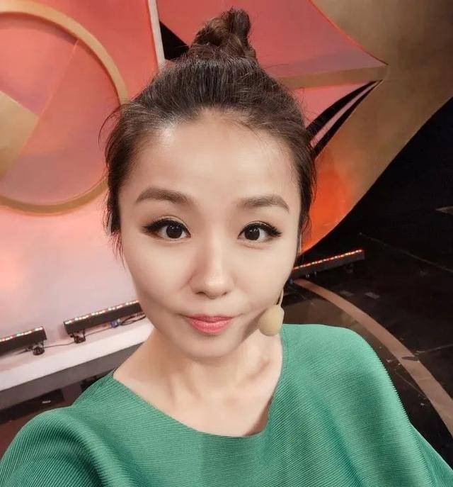 Lisa|原创《爱情公寓》最亮眼配角，她本色出演戏份少，却嫁百亿富豪当阔太