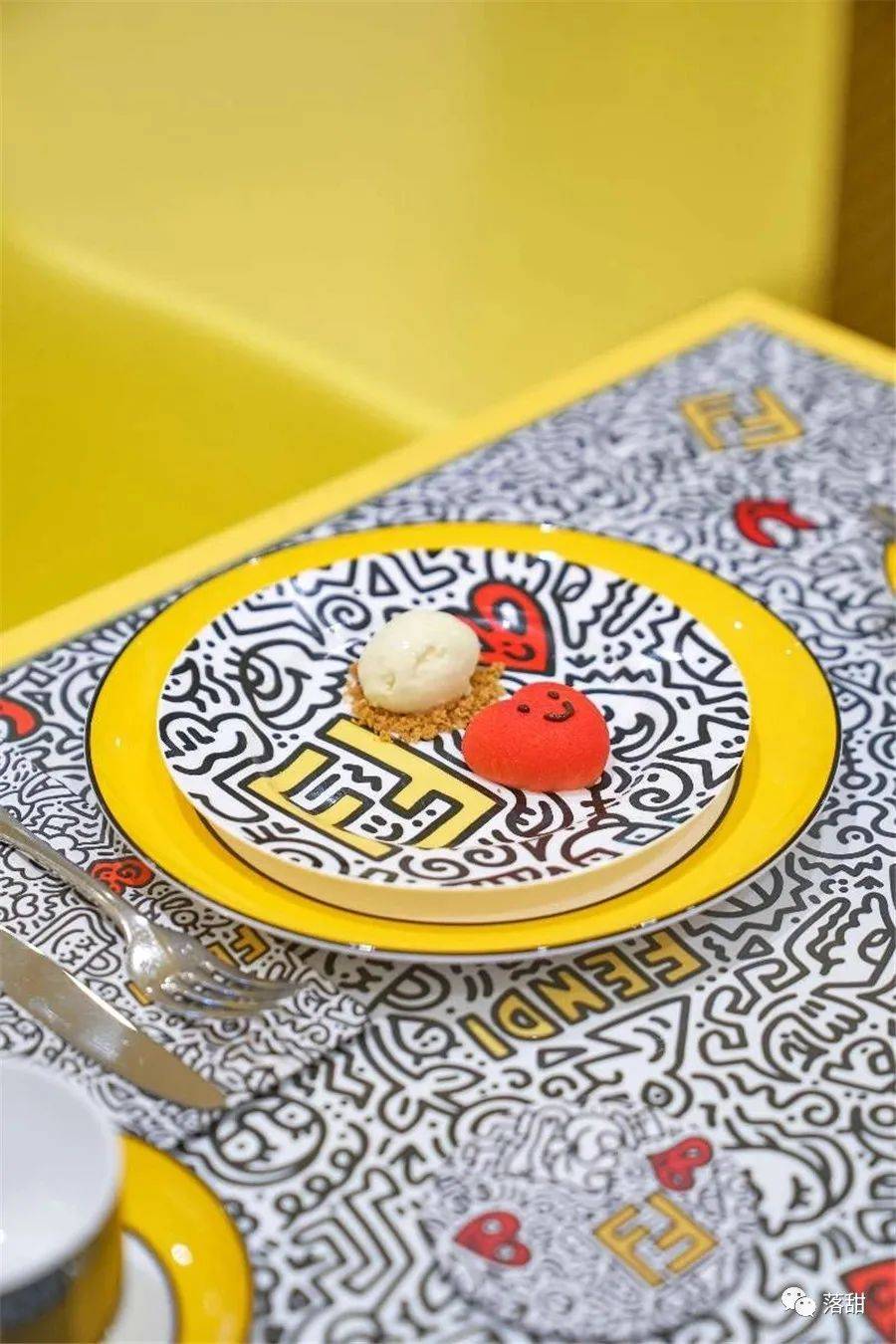 杂谈|杂谈 | 你会不会在乎：盘子和甜品配不配？