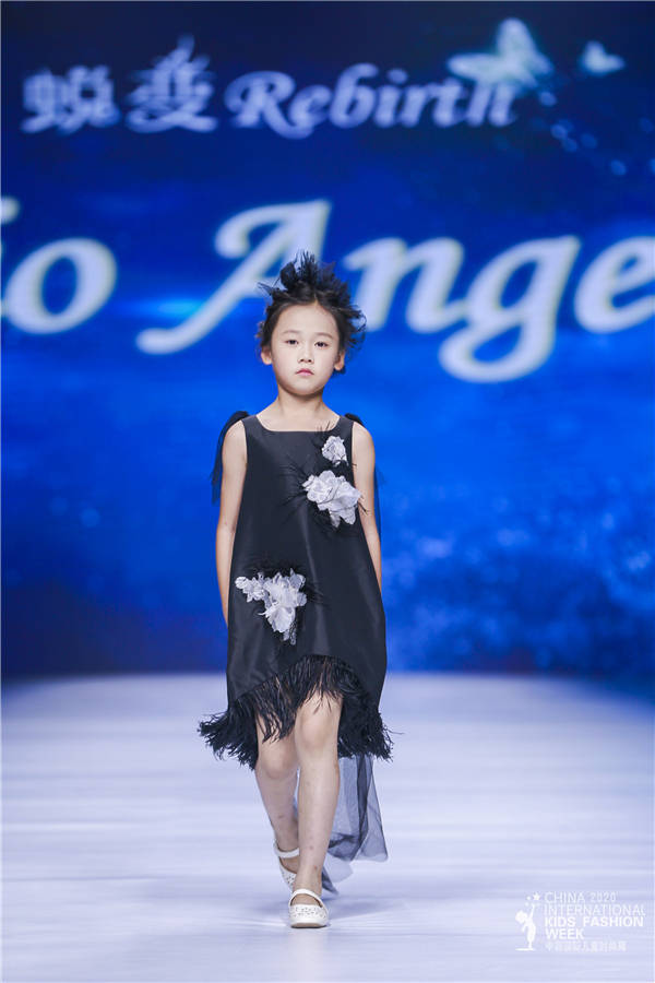 LenaWeng|带给小Angel们全新的视觉震撼 ZioAngels亮相2020中国国际儿童时尚周