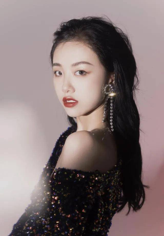 头发|娜扎消失的头发全回来了…这方法比鞠婧祎还高明！