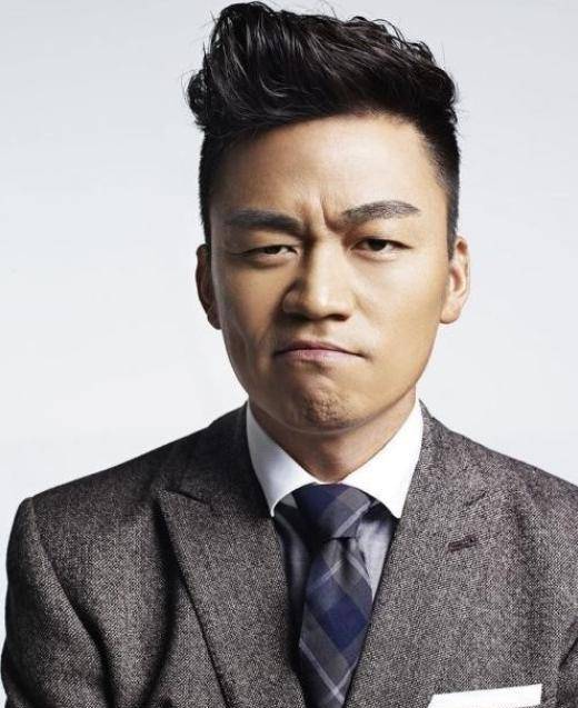 原创比王宝强还惨的男星，被老婆卷走5千万家产，6个孩子没一个亲生