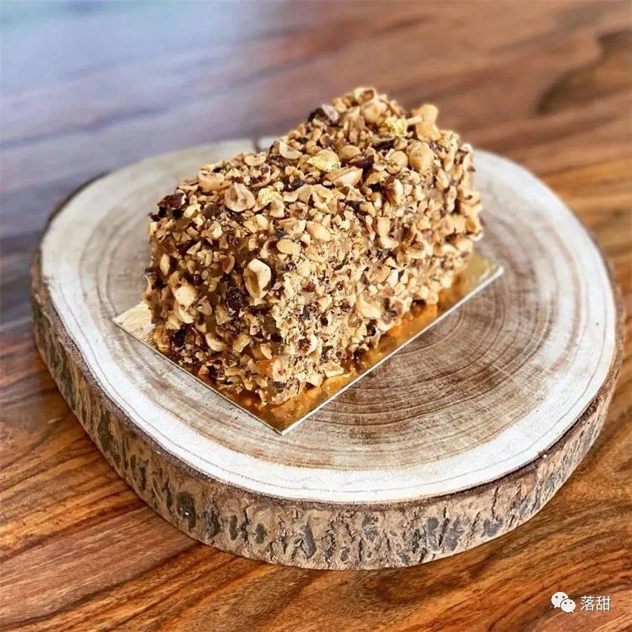 杂谈|杂谈 | 你会不会在乎：盘子和甜品配不配？