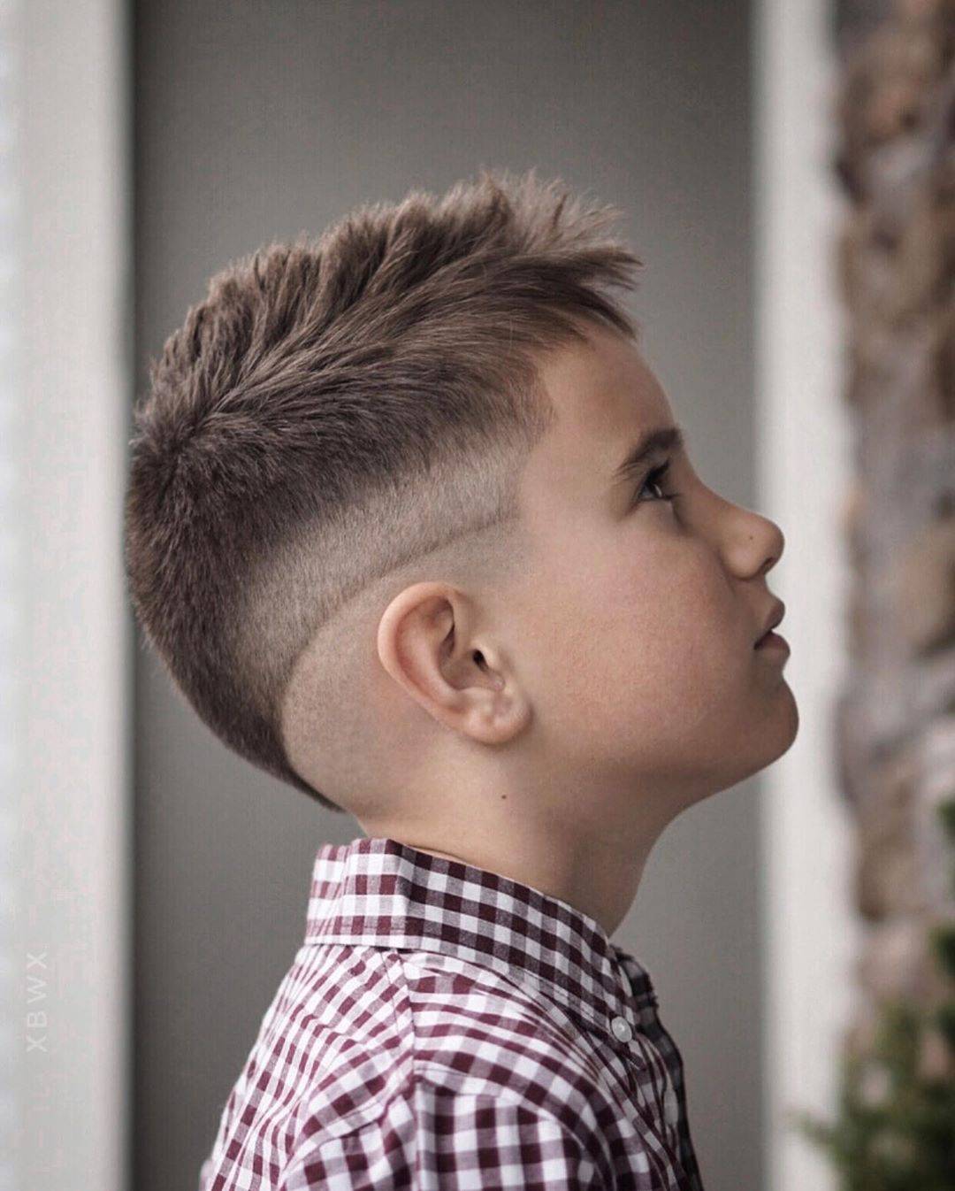 10岁男孩 3到10岁小男孩发型怎么剪？_华夏智能网