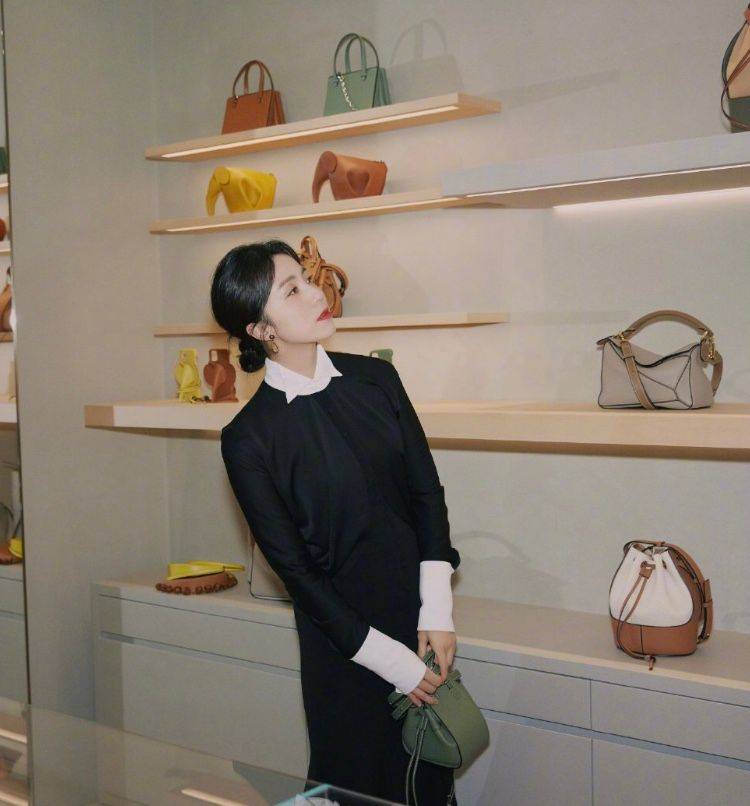 私生活|孙莉晒私生活却被人“瞧不起”：大明星全家出动挣钱样子，真掉价