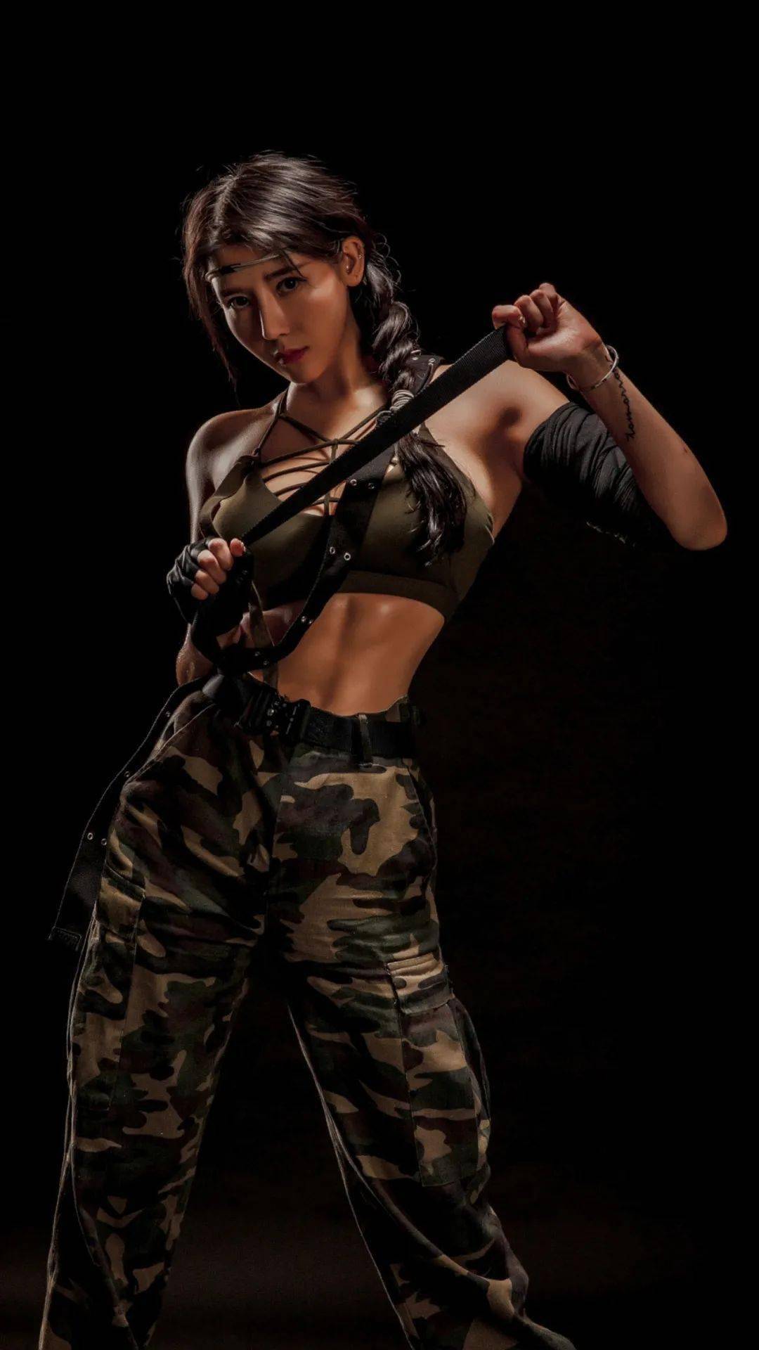 臀围100厘米,腰围66厘米,这才是真女神