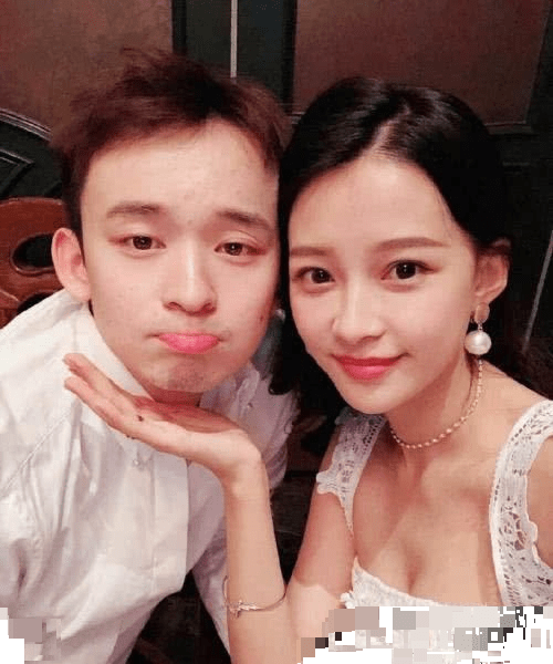 王京花经纪人的儿子 ddbca085c2f64f0e9f14e34e748c4d39.png