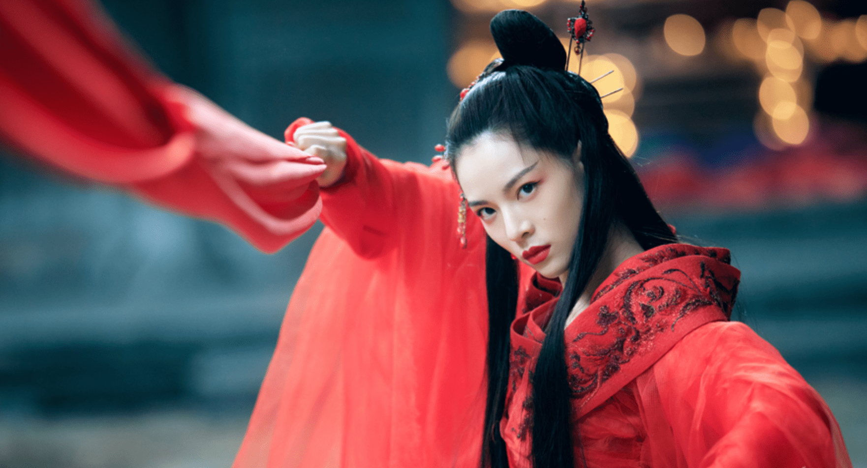 烂片|“冯女郎”钟楚曦：《芳华》之后皆烂片，但却难掩她的“精明”