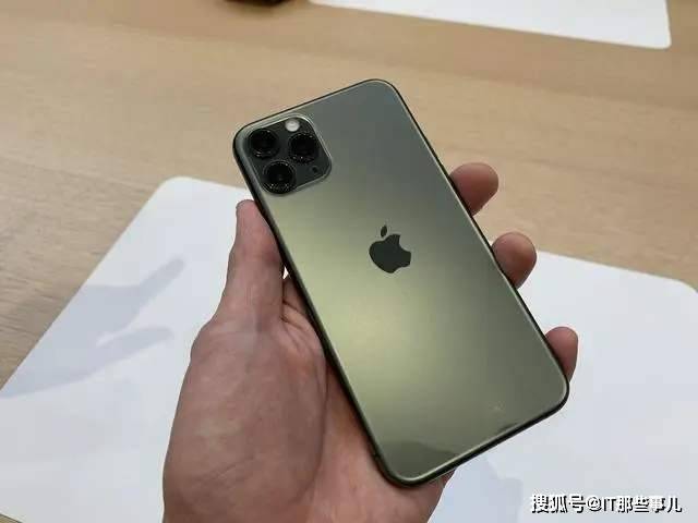 iPhone|大功率快充 高刷新率屏幕 难以支撑国产手机的高端梦