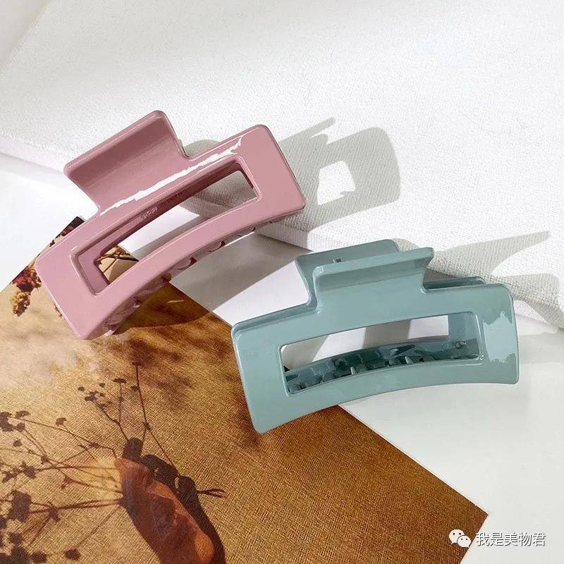 鲨鱼夹的材质 7056dd1379e04d8c949f533a3e42aea3.jpeg