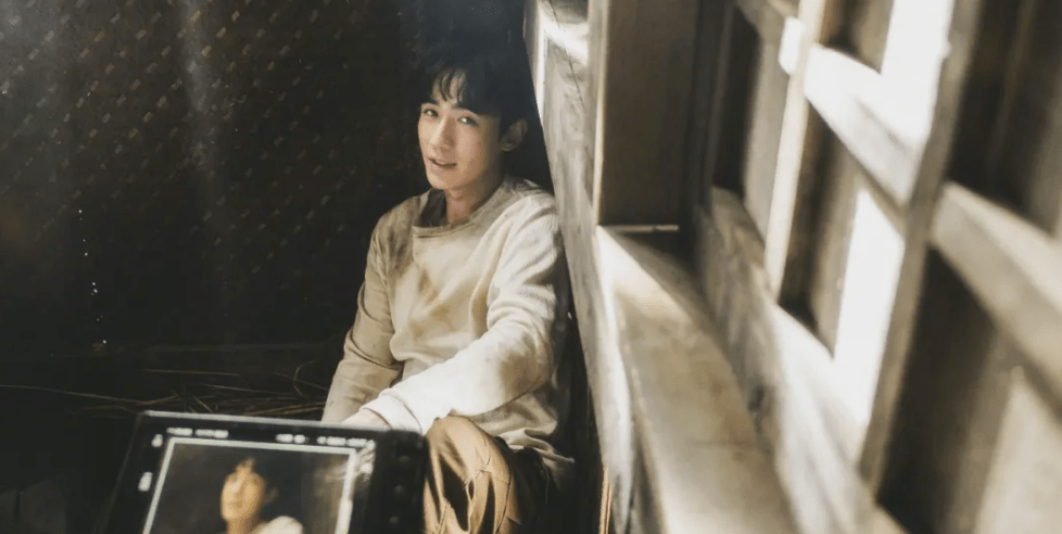 龙的|原创演技戳人、宠粉无敌，这样的朱一龙谁不爱？