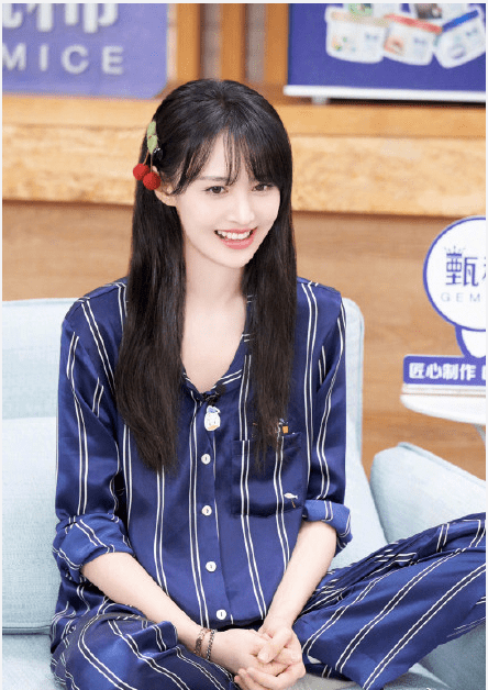 宋茜好|女星长发的样子可以有多好看？陈小纭哪像31岁，宋茜好软萌呀