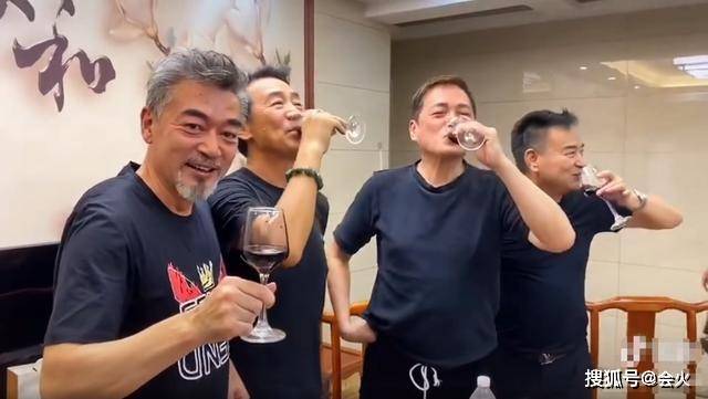 专业户|原创四大“老爷专业户”齐聚，64岁汤镇宗变化最大！俩女儿貌美惹人馋