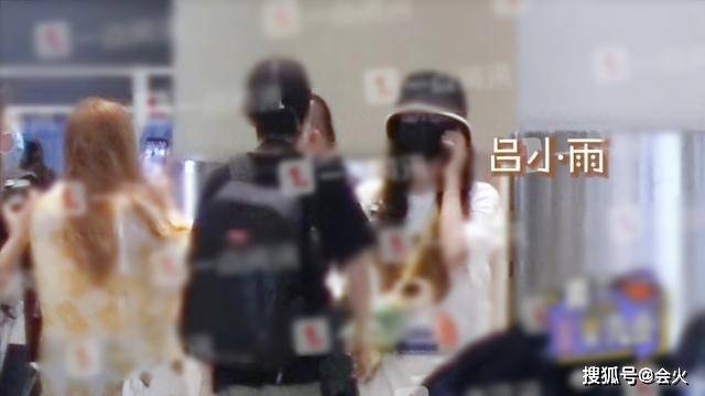 男友|原创?00后女星恋情疑曝光，与大6岁男友严禹豪同回公寓，似乎同居已久