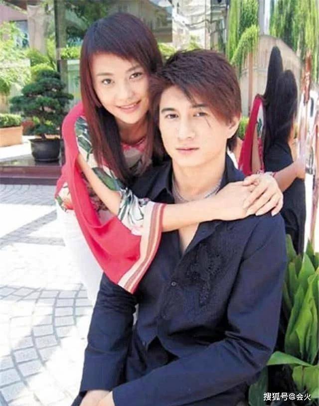 生活|原创吴奇隆前妻罕曝光！嫁洋富商生活富裕，吴奇隆曾连婚戒都不舍得买